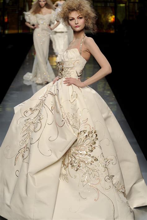 catherine dior wedding dress